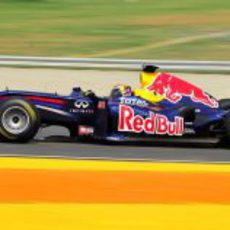 El RB5 rueda en el nuevo circuito de India