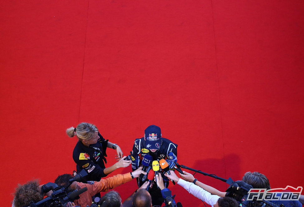 Vettel se lleva todo el protagonismo de la prensa de Japón