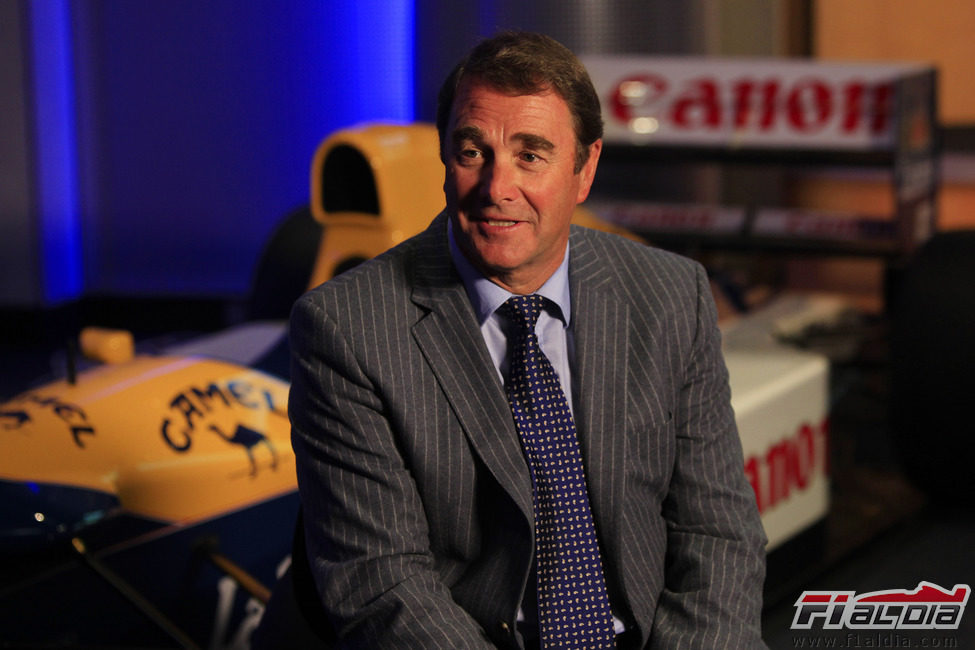 Nigel Mansell en la presentación del nuevo acuerdo de Williams con Renautl