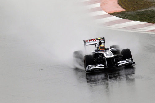 Pastor Maldonado en los libres del GP de Corea 2011