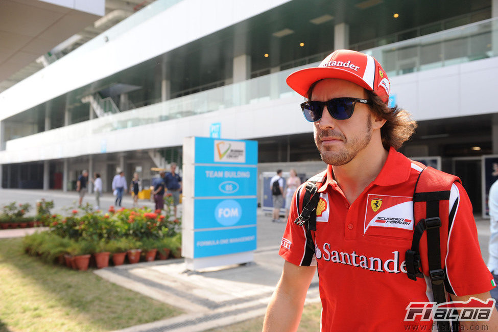 Fernando Alonso llega al nuevo circuito de India