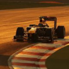 Mark Webber busca llegar al podio en el GP de India 2011