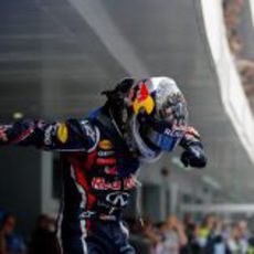 Vettel celebra su 11ª victoria de 2011 en India