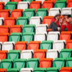 Gradas tricolor en el circuito internacional de Buddh