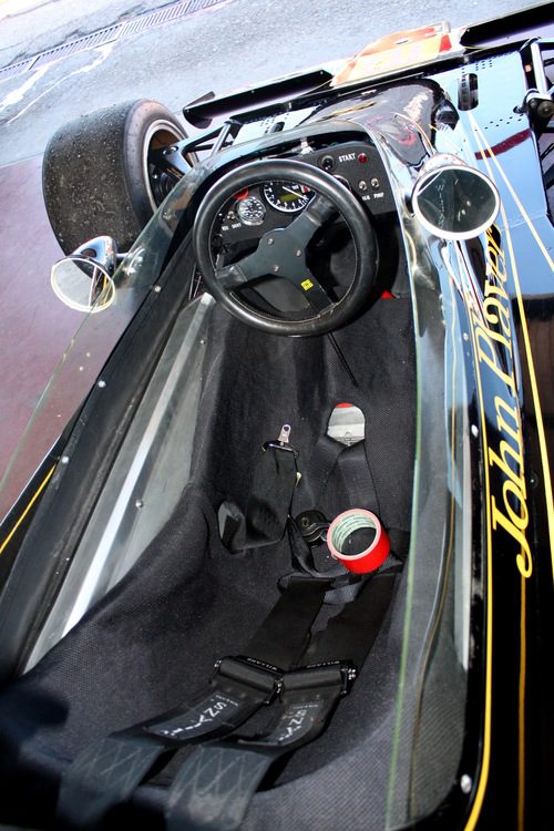 'Cockpit' del Lotus 76