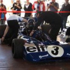 Alerón delantero característico de los Tyrrell