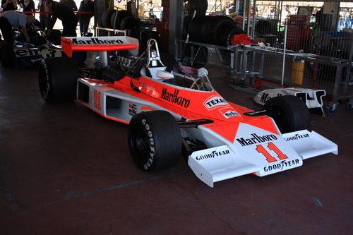 El McLaren M23 pilotado por James Hunt
