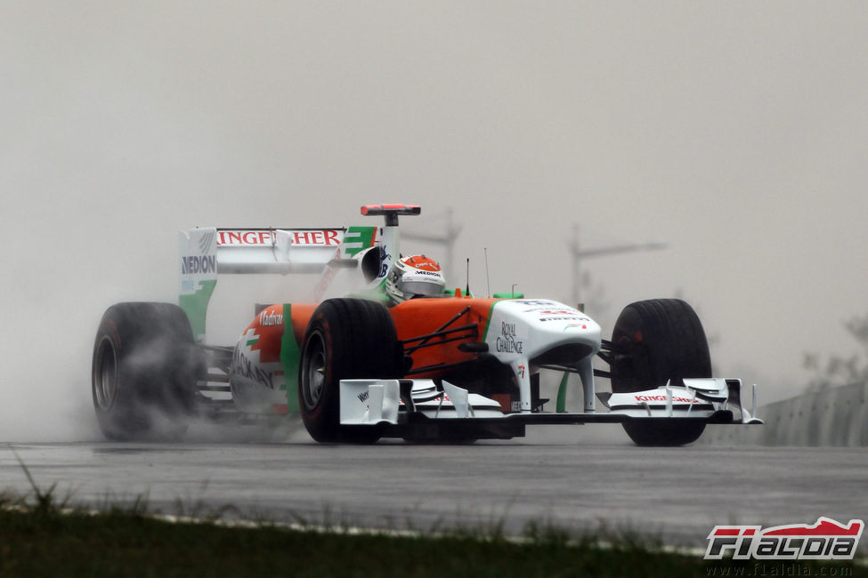 Adrian Sutil rueda en los libres del GP de Corea 2011