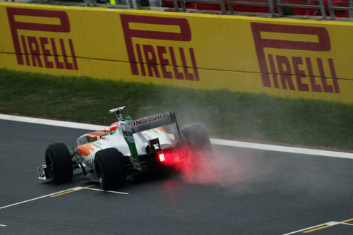 Paul di Resta en la pista mojada de Corea 2011