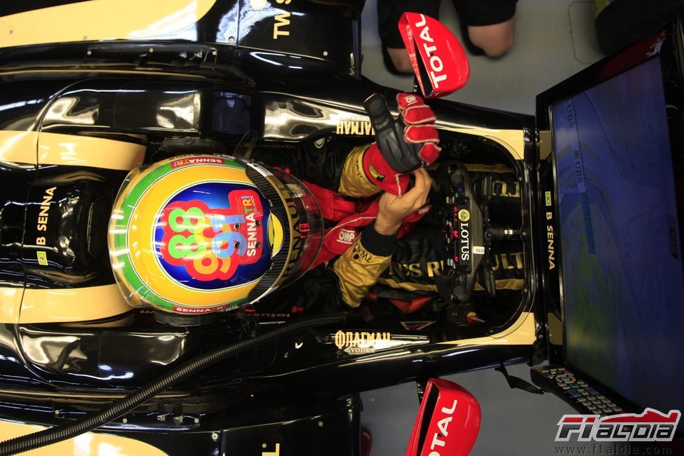 Casco conmemorativo de Bruno Senna en honor a su tio Ayrton