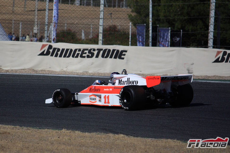 El McLaren M23 ganó la segunda carrera en la clase B