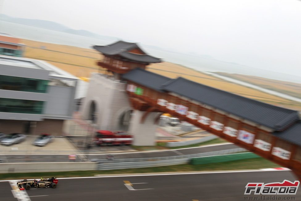 Petrov saldrá 8º en el GP de Corea 2011