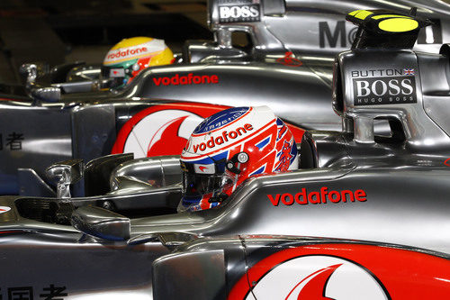 Los pilotos de McLaren se quedaron con las ganas de lograr la 'pole' en Yas Marina
