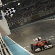 Segunda posición para Fernando Alonso en el GP de Abu Dabi 2011