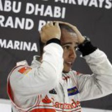 Hamilton no se cree que haya ganado en Yas Marina 2011