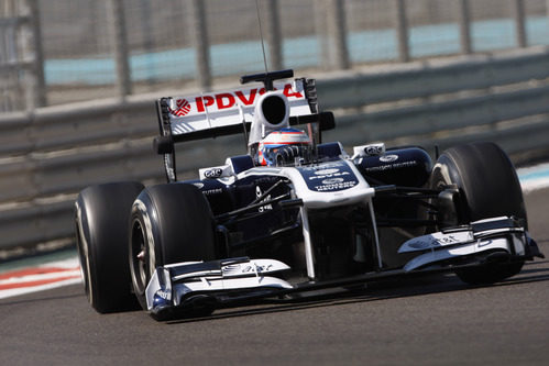 Valtteri Bottas con el monoplaza de Williams en Yas Marina