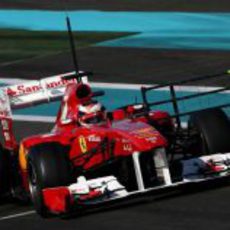 Aparatoso artefacto en el Ferrari de Jules Bianchi en Abu Dabi