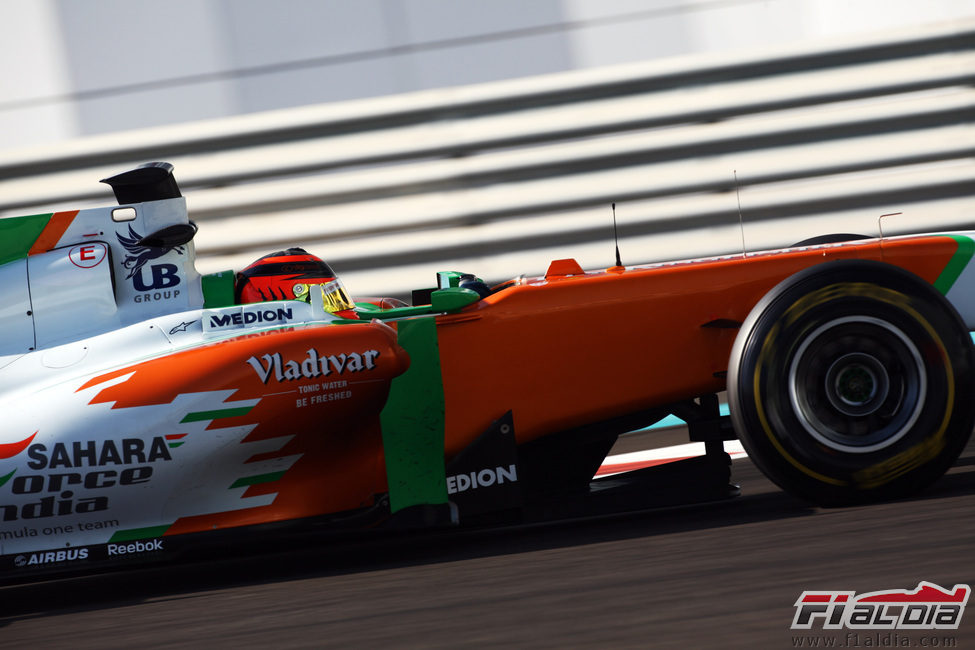 Max Chilton en Yas Marina a los mandos del Force India