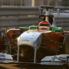 Max Chilton rueda con el Force India en los test de Abu Dabi 2011