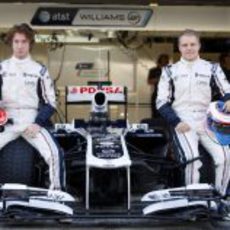 Mirko Bortolotti y Valtteri Bottas con Williams en los test de Abu Dabi 2011