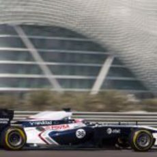 Williams prueba los escapes "chimenea" en los test de Abu Dabi 2011