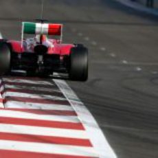 Ferrari prueba una nueva cubierta motor en los test de Abu Dabi 2011