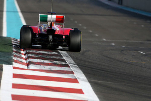 Ferrari prueba una nueva cubierta motor en los test de Abu Dabi 2011