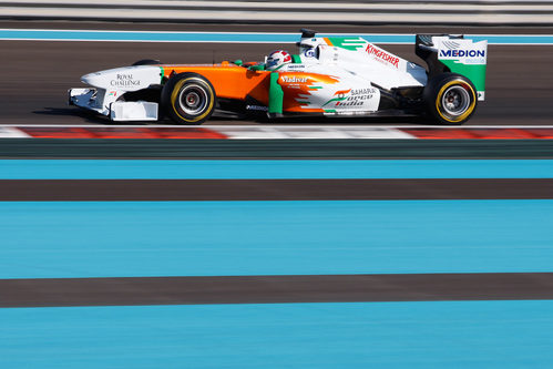 Johnny Cecotto Jr. a los mandos del Force India en Yas Marina