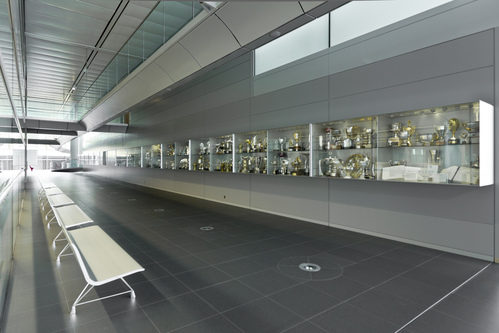 Sala de trofeos de McLaren en 2011