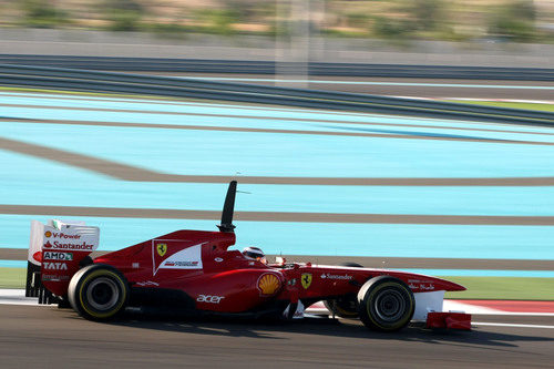 Jules Bianchi en el 150º Italia en los test de Yas Marina