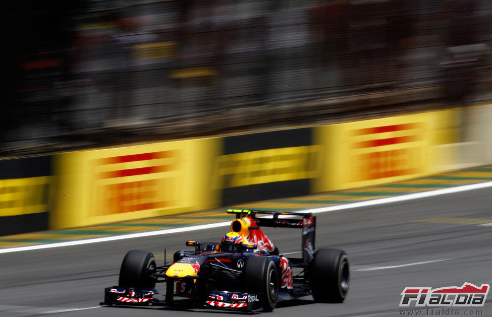 Mark Webber en la sesión de clasificación del GP de Brasil 2011