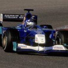 Räikkönen rueda en los test de Barcelona 2001 con el Sauber