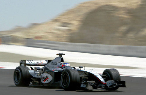 El McLaren de Kimi Räikkönen en el GP de Baréin 2004