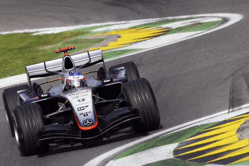 El McLaren de Kimi Räikkönen en el GP de San Marino 2005