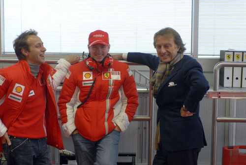 Kimi Räikkönen junto a Luca di Montezemolo en Fiorano en 2007