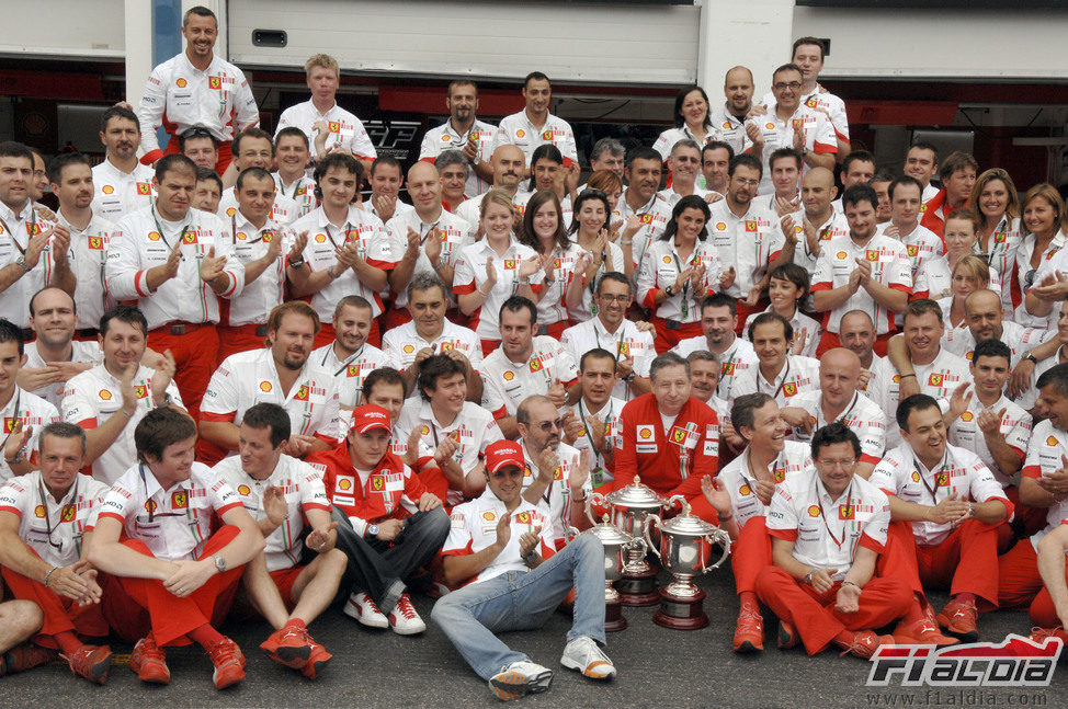Ferrari celebra la victoria de Räikkönen en el GP de Francia 2007