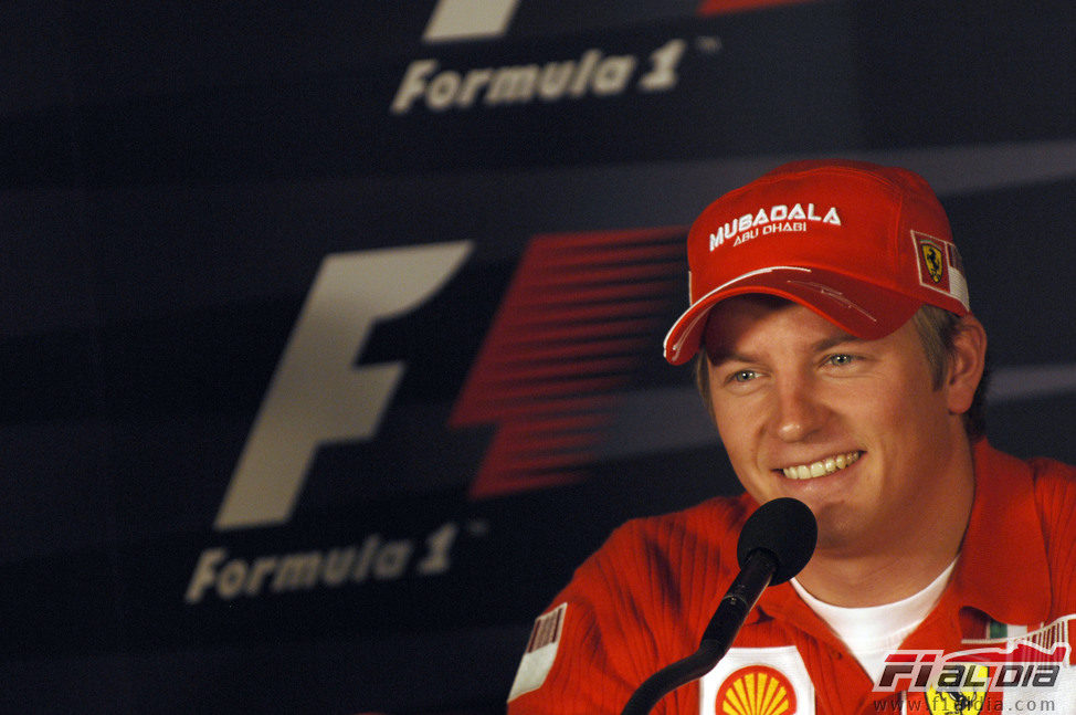 Kimi Räikkönen llega al GP de Brasil 2007