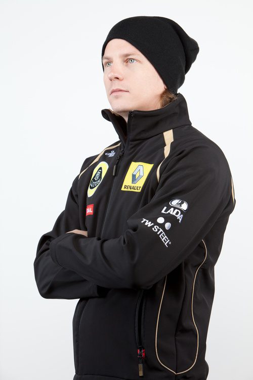 Kimi Räikkönen se enfunda los colores de Lotus Renault GP