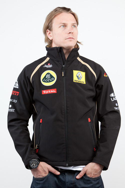 Räikkönen se ha dejado el pelo largo desde que dejó la F1 en 2009