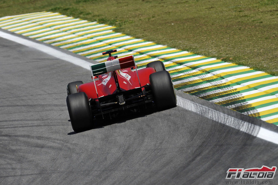 Fernando Alonso en los libres del GP de Brasil 2011