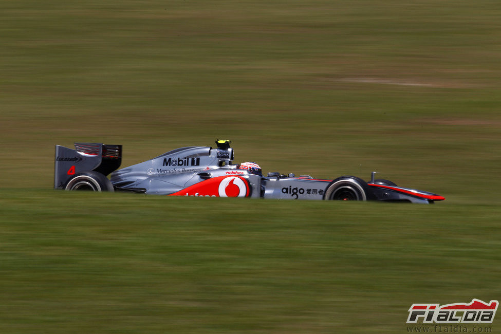 Jenson Button en el circuito de Interlagos 2011