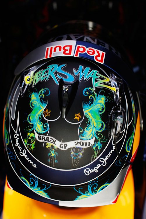 Casco especial de Sebastian Vettel para el GP de Brasil 2011