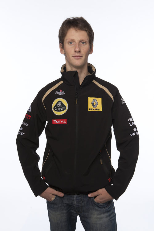 Romain Grosjean vestido con los colores de Lotus Renault GP