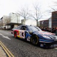 El NASCAR pilotado por David Coulthard en Milton Keynes