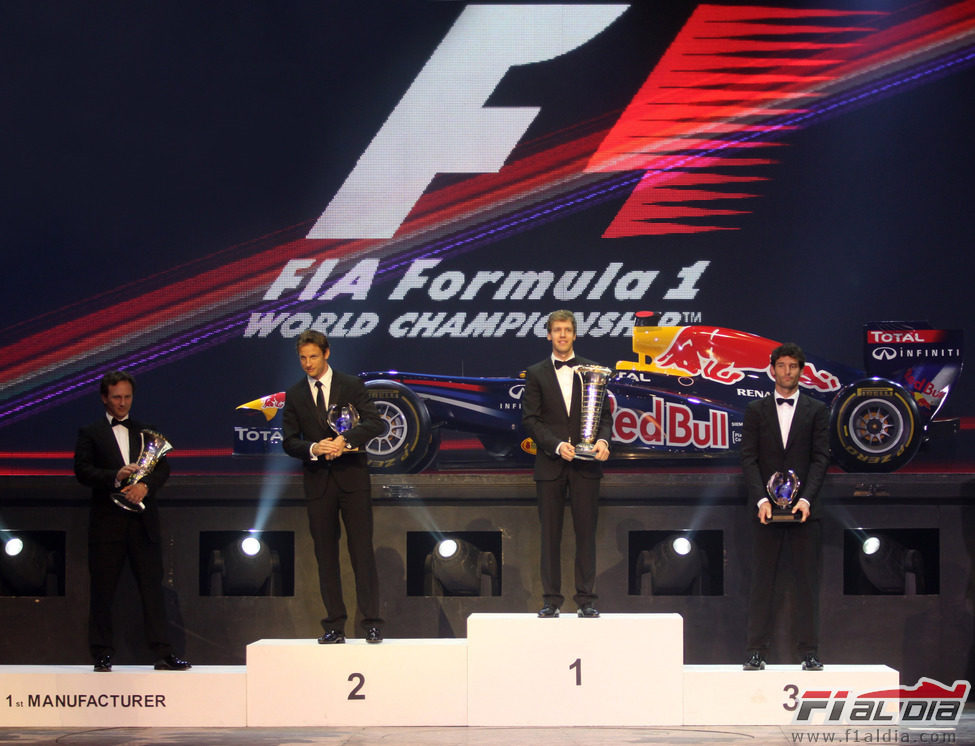 El podio de la Fórmula 1 2011 en la Gala de la FIA