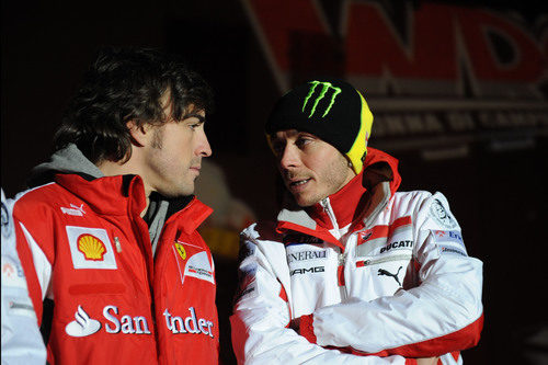 Fernando Alonso y Valentino Rossi en el 'Wrooom 2012'