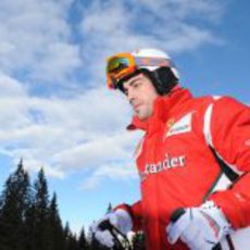 Fernando Alonso bien abrigado en el 'Wrooom 2012'