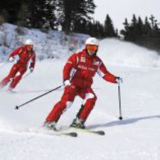 Felipe Massa se desliza por la nieve del 'Wrooom 2012'