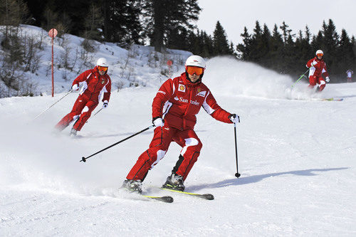 Felipe Massa se desliza por la nieve del 'Wrooom 2012'