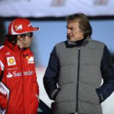 Fernando Alonso habla con Luca di Montezemolo en el 'Wrooom 2012'
